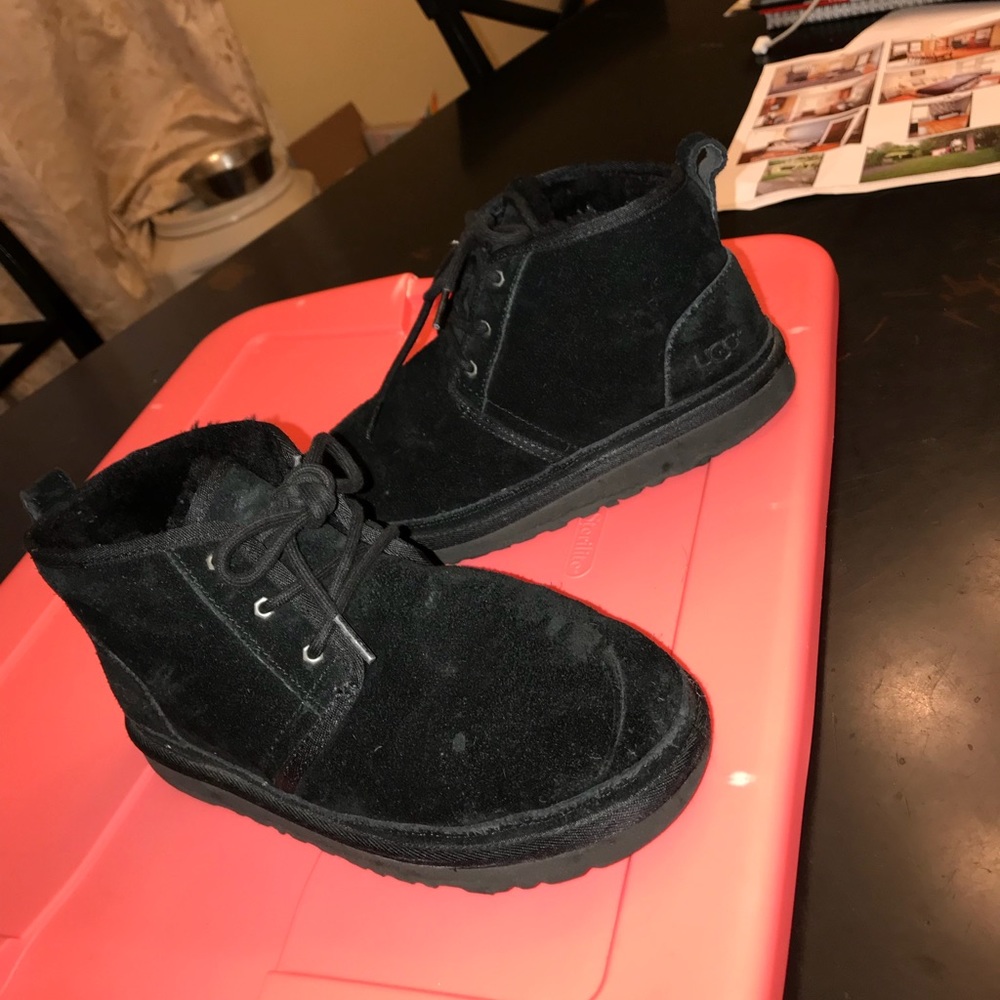 Black Neumel Ugg Boots